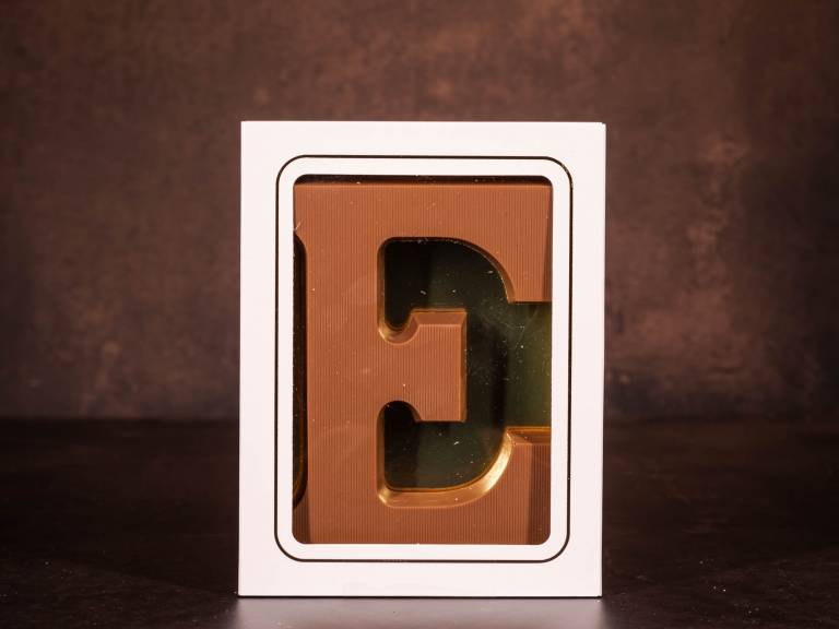Standaard Chocoladeletter E - Melk - 135 gram