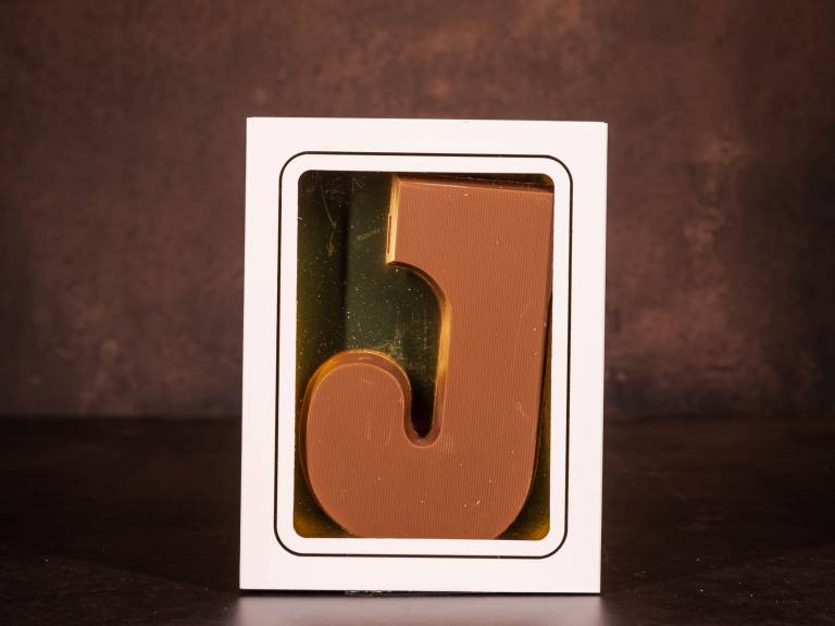 Standaard Chocoladeletter J - Melk - 135 gram