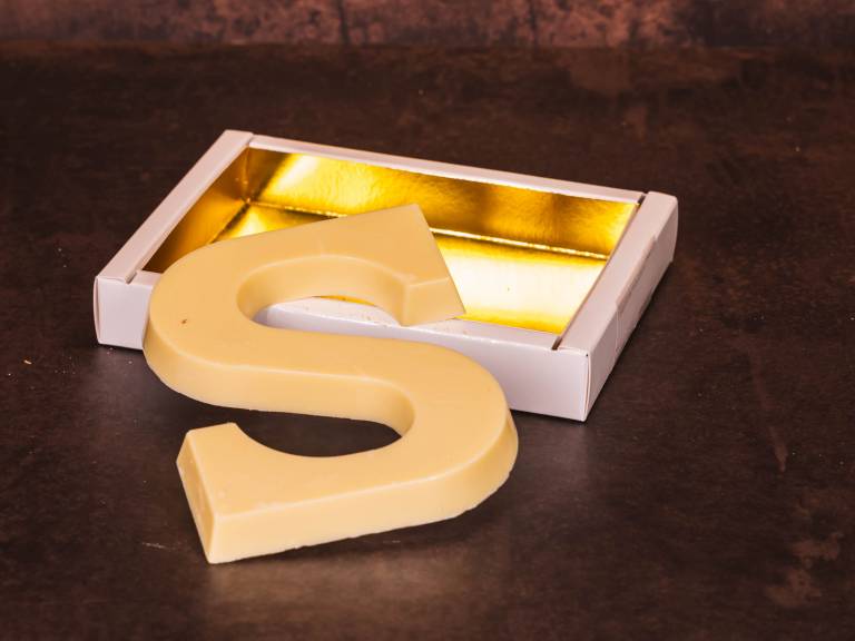 Standaard Chocoladeletter S - Wit - 135 gram
