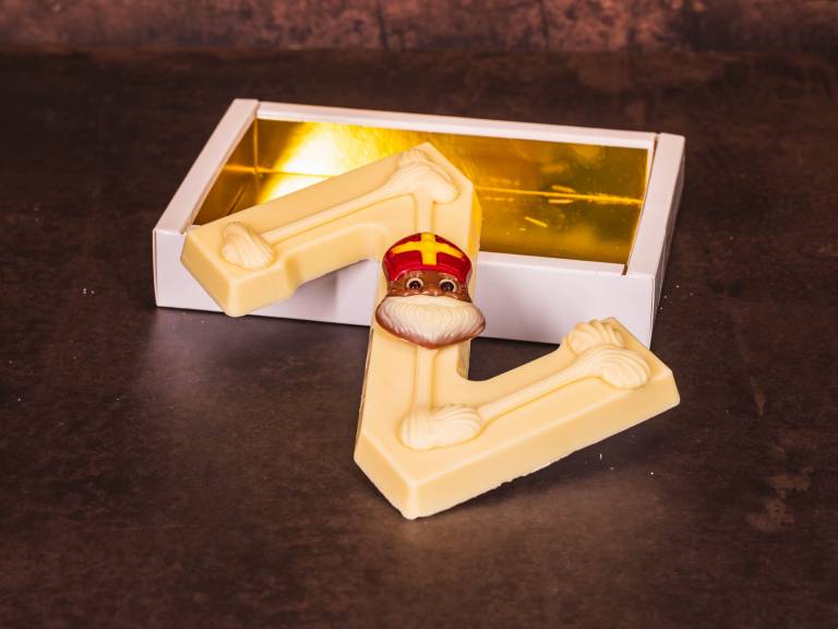 Handgemaakte Alfabet Chocoladeletter Z Wit